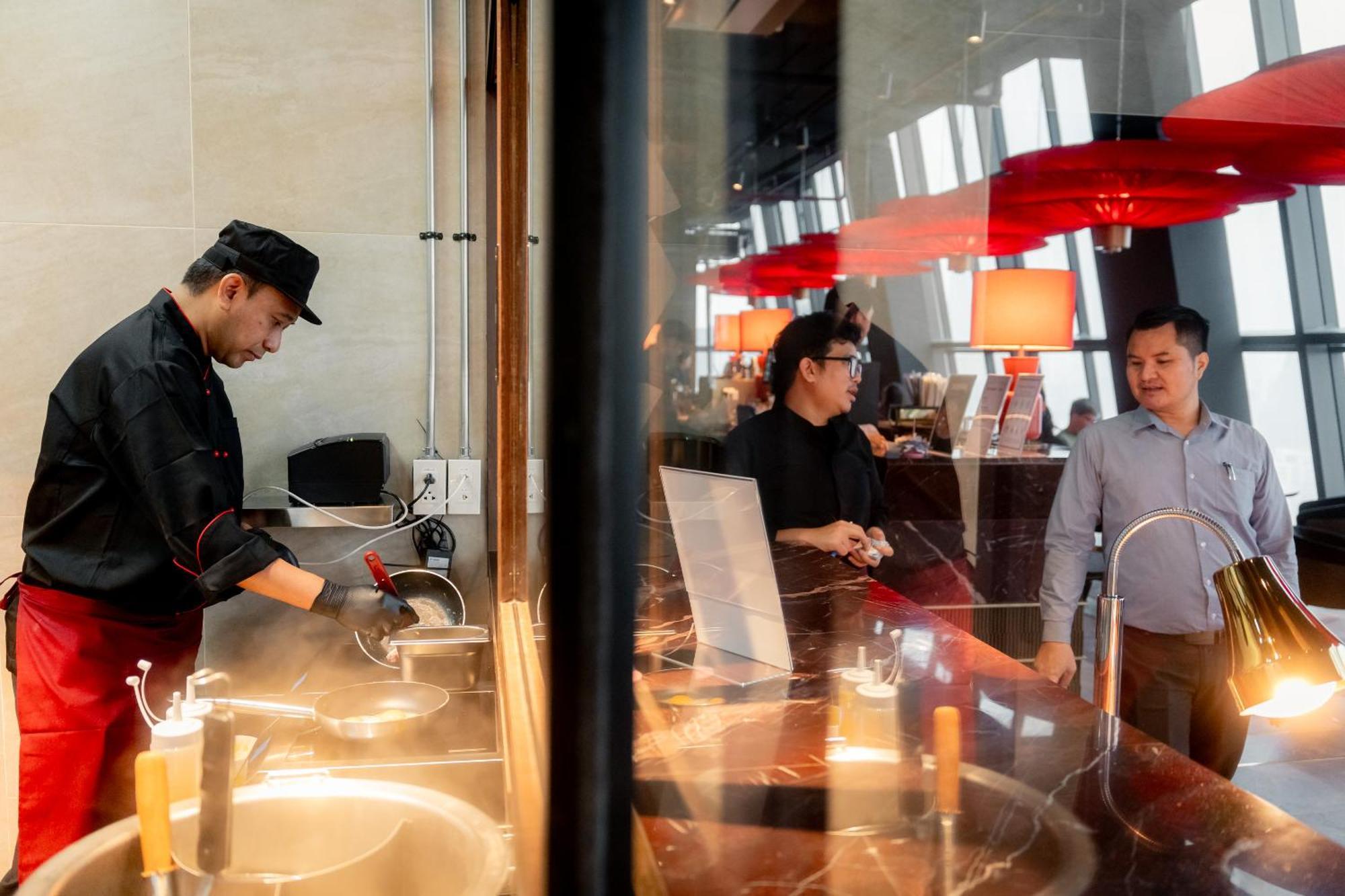 Ascott Embassy Sathorn Bangkok Ξενοδοχείο Εξωτερικό φωτογραφία A restaurant in Kuala Lumpur, Malaysia